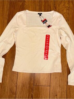 NWT long sleeve top with square neck